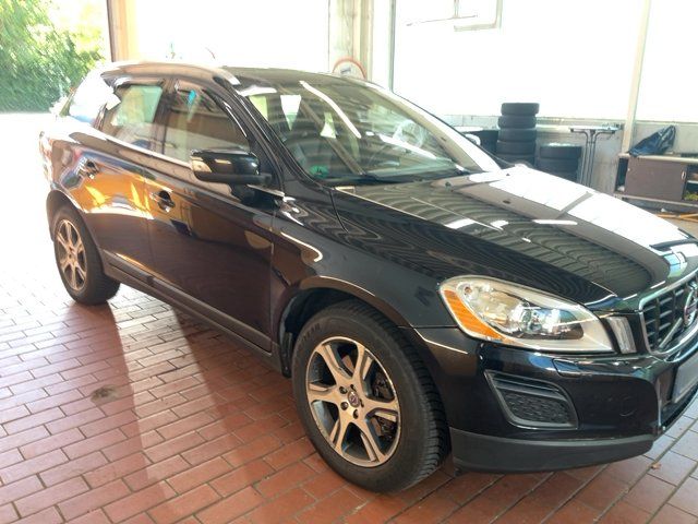 Volvo XC60 2.4 D5 Summum AWD 2011 – снимка 12