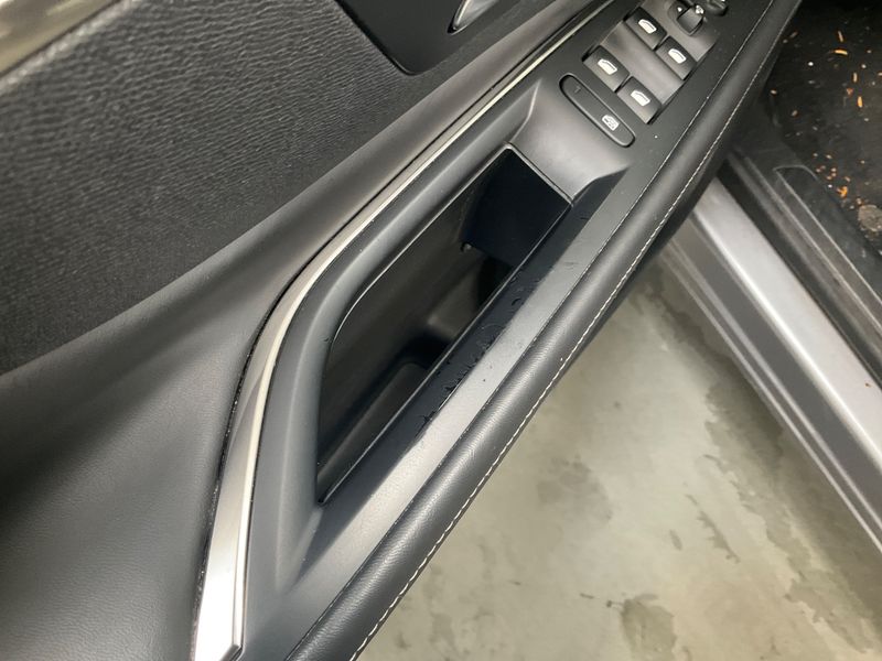Peugeot 3008 1.2 PureTech Allure 2016 – снимка 32