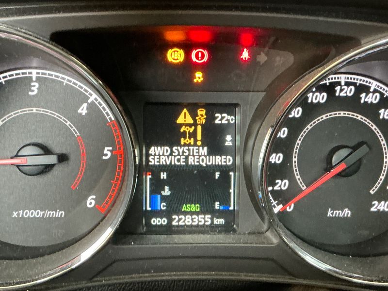 Peugeot 4008 1.6 HDi 2014 – снимка 38