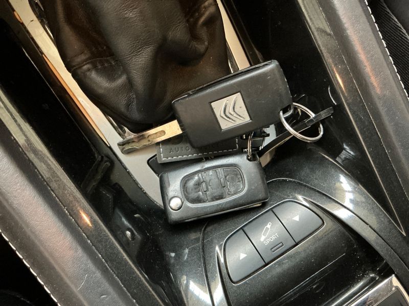 Citroen C5 3.0 V6 HDi BiTurbo Exclusive Plus 2012 – снимка на щета