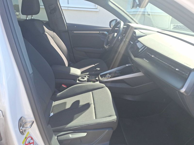 Audi A3 Sportback 35 TDI S line 2022 – снимка 10