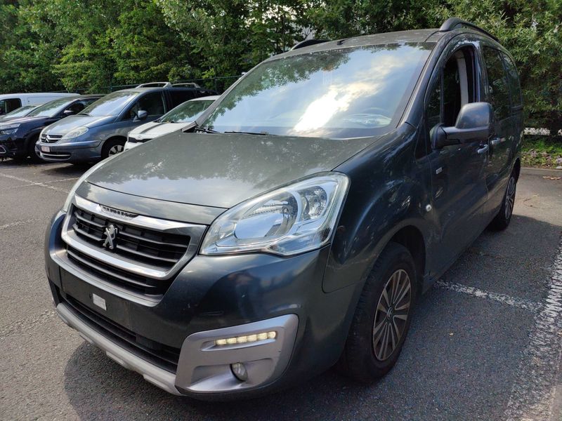 Peugeot Partner 1.2 PureTech Active 2017 – снимка 1