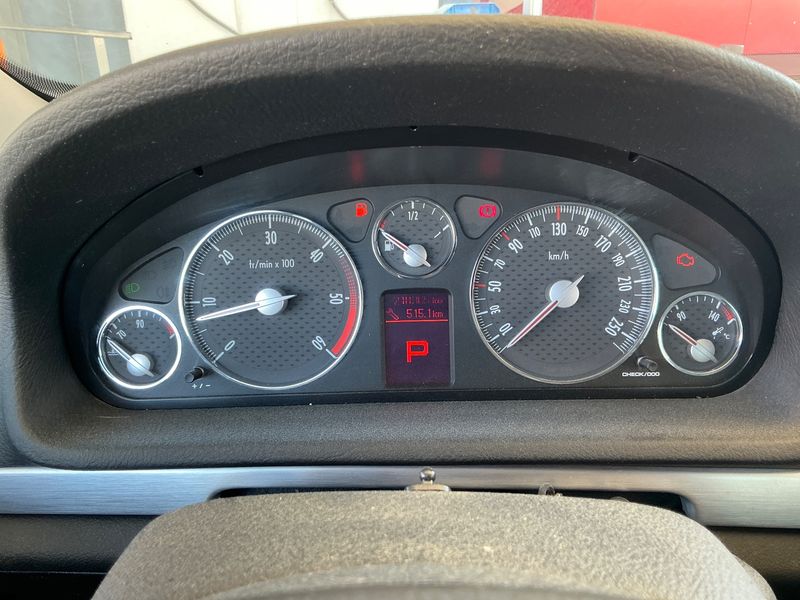 Peugeot 407 2.7 HDi Pack 2006 – снимка 4