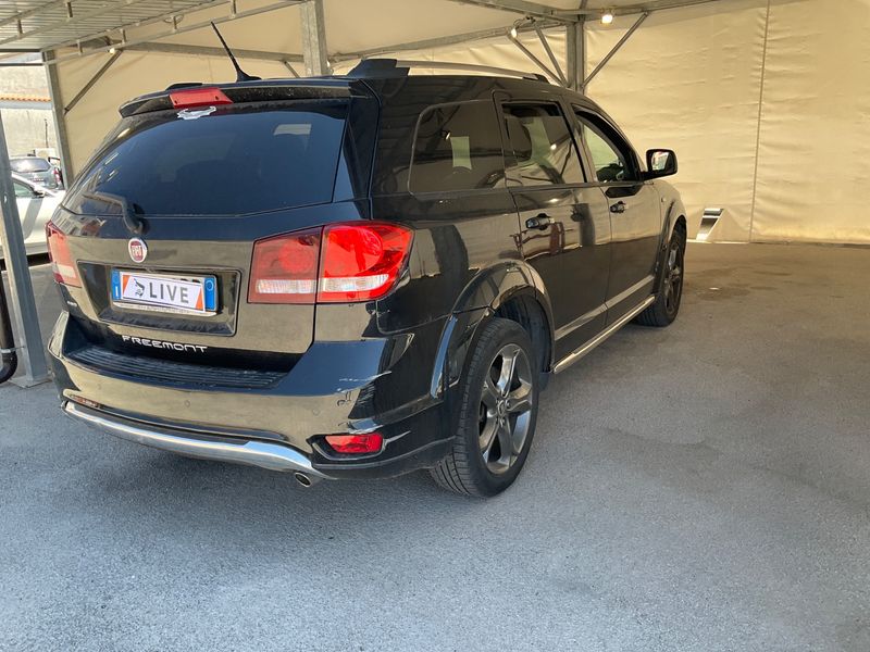 Fiat Freemont 2.0 Multijet Cross AWD 2014 – снимка 2