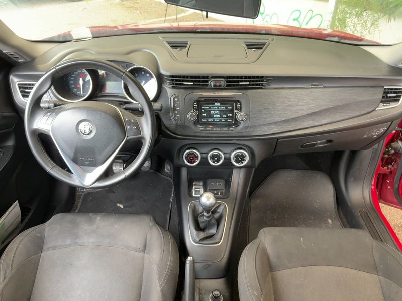 Alfa Romeo Giulietta 1.4 Turbo Basis 2018 – снимка 17