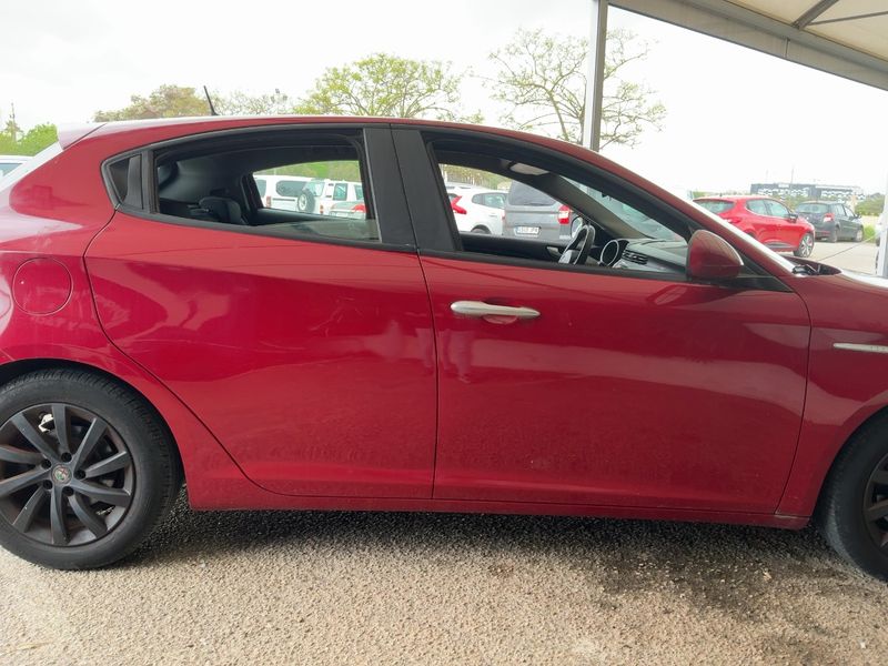 Alfa Romeo Giulietta 1.4 Turbo Basis 2018 – снимка 10
