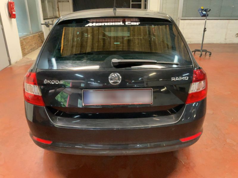 Skoda Rapid Spaceback 1.6 TDI Ambition 2015 – снимка 7
