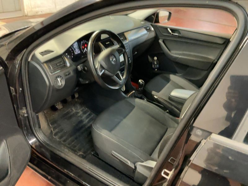 Skoda Rapid Spaceback 1.6 TDI Ambition 2015 – снимка 16