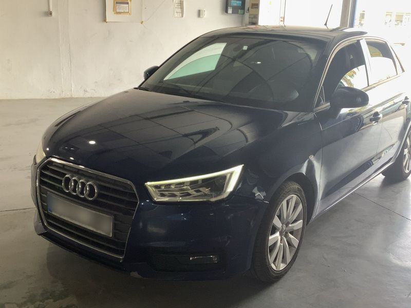 Audi A1 Sportback 1.6 TDI Attraction 2017 – снимка 1