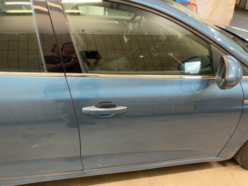 Renault Megane 1.6 dCi Energy BOSE-Edition 2016 – снимка 10