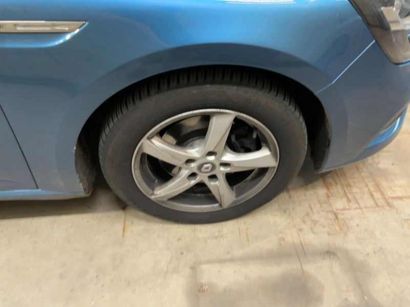 Renault Megane 1.6 dCi Energy BOSE-Edition 2016 – снимка 11