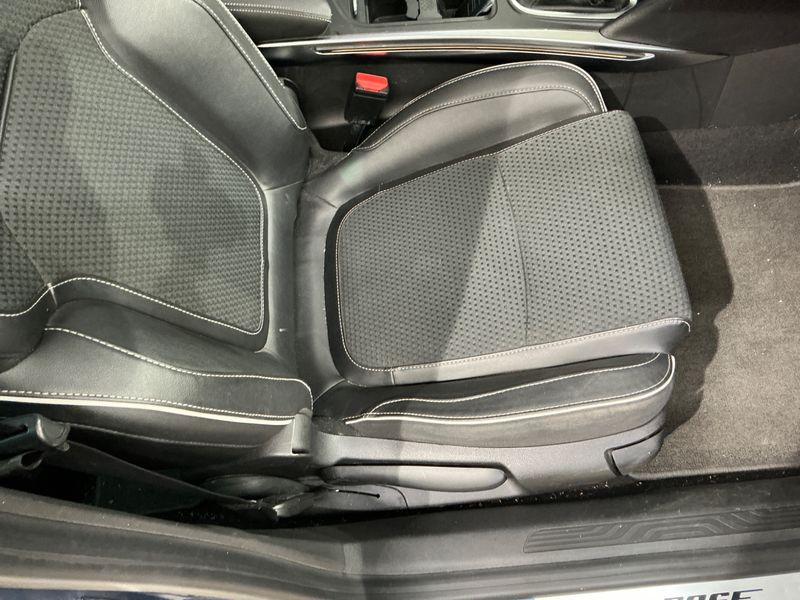 Renault Megane 1.6 dCi Energy BOSE-Edition 2016 – снимка 33
