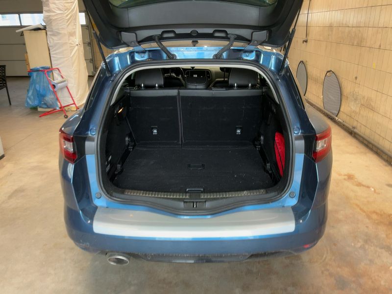 Renault Megane 1.6 dCi Energy BOSE-Edition 2016 – снимка 15