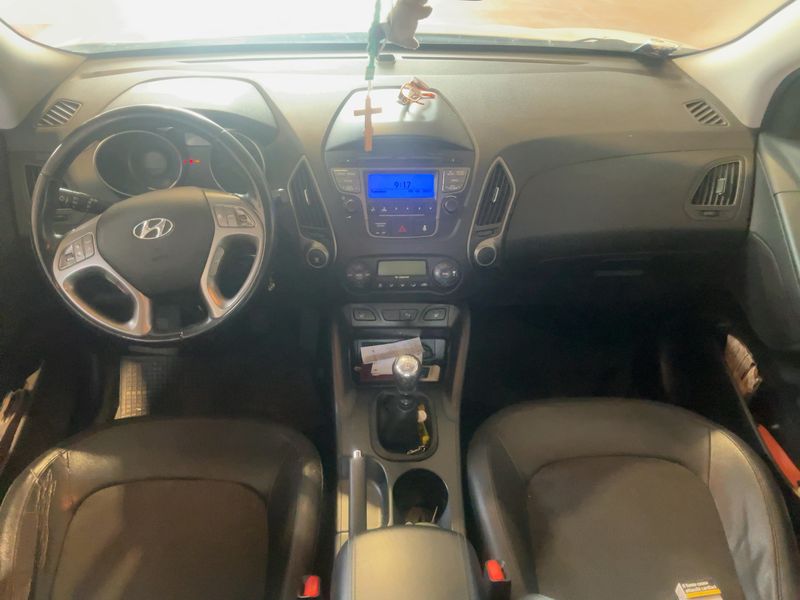 Hyundai ix35 1.7 CRDi Classic 2WD 2014 – снимка 17