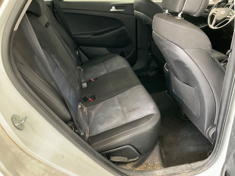 Hyundai Tucson 1.7 CRDi Link BlueDrive 2WD 2018 – снимка 35