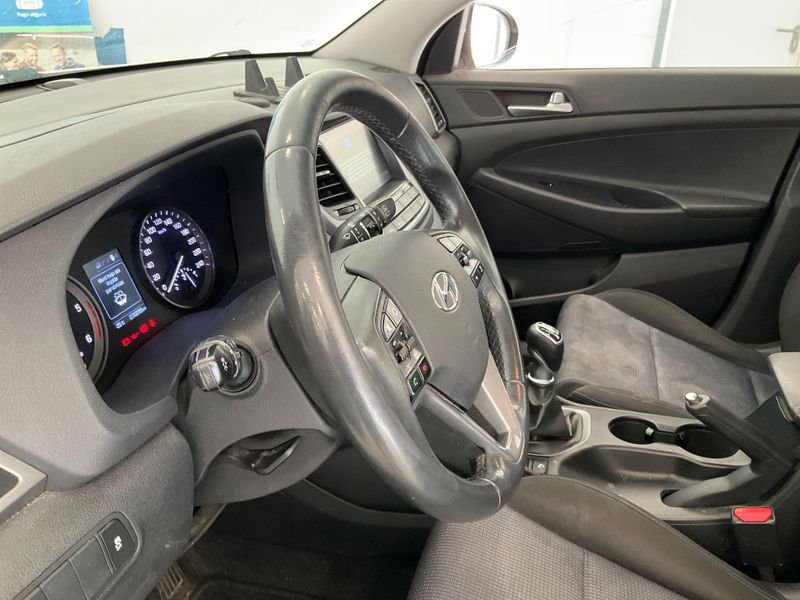 Hyundai Tucson 1.7 CRDi Link BlueDrive 2WD 2018 – снимка 32