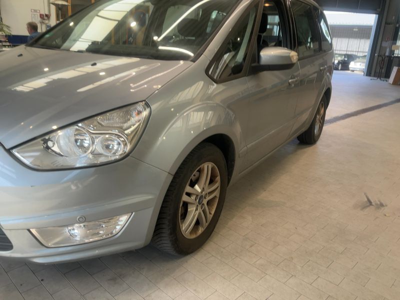 Ford Galaxy 1.6 EcoBoost Business Edition 2014 – снимка 2