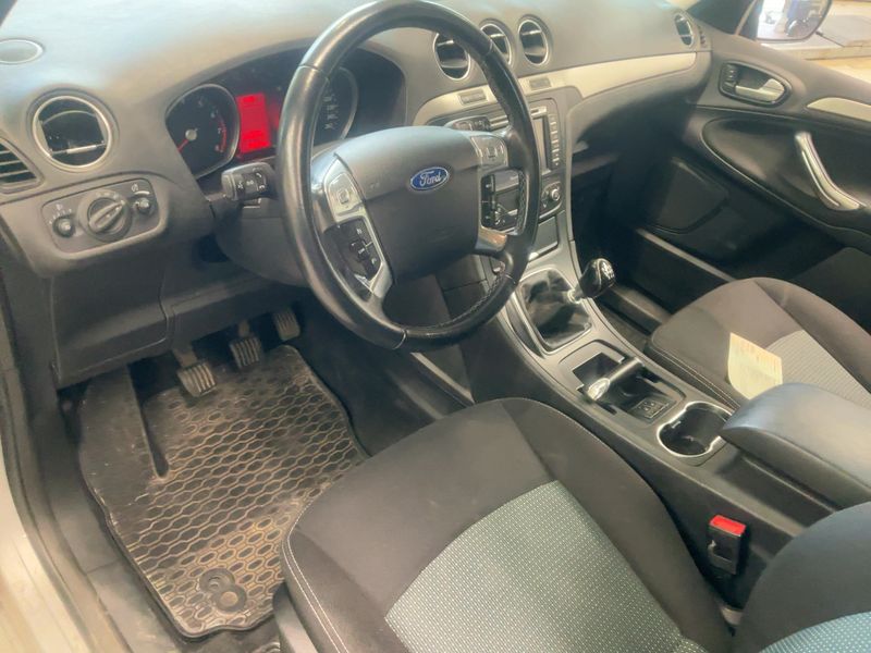 Ford Galaxy 1.6 EcoBoost Business Edition 2014 – снимка 17