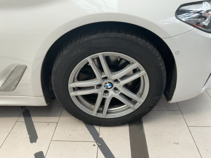 BMW 5er 520d M Sport 2019 – снимка 11