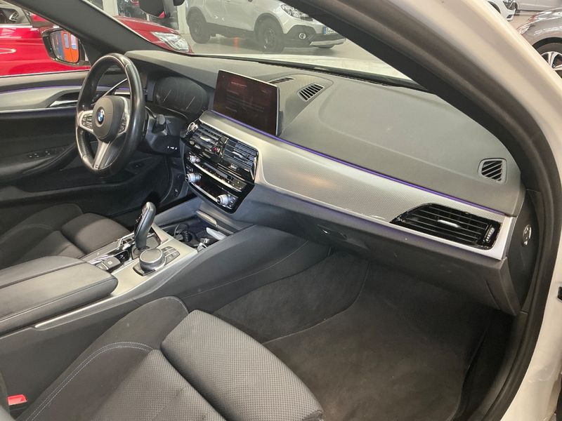 BMW 5er 520d M Sport 2019 – снимка 22