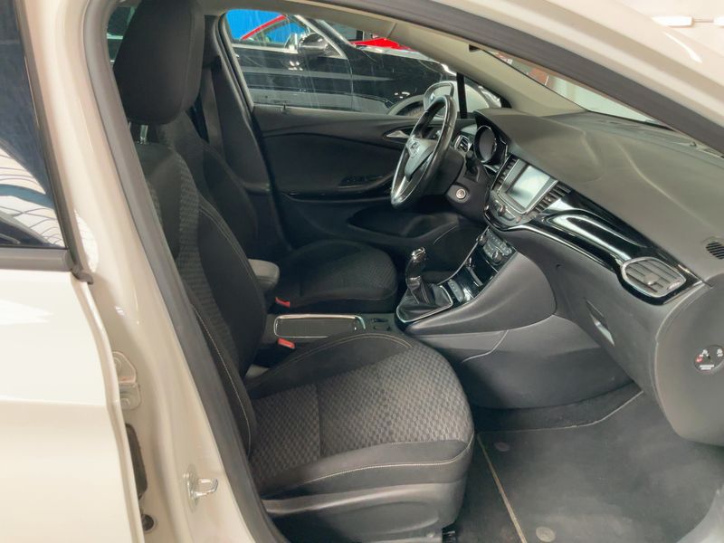 Opel Astra 1.0 Turbo Active Start/Stop 2017 – снимка 17