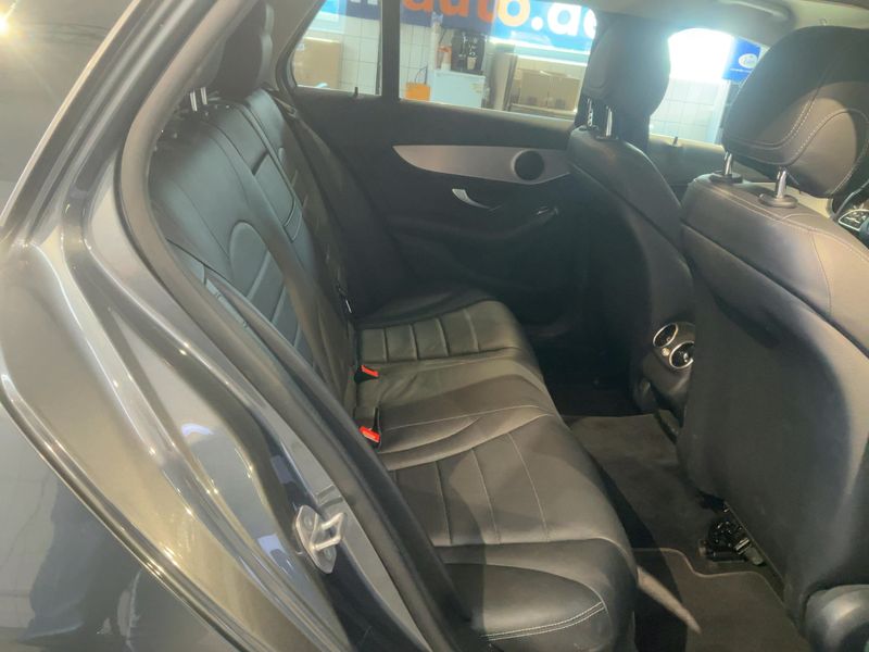 Mercedes-Benz C-Klasse C 220 d T Avantgarde 2020 – снимка 20