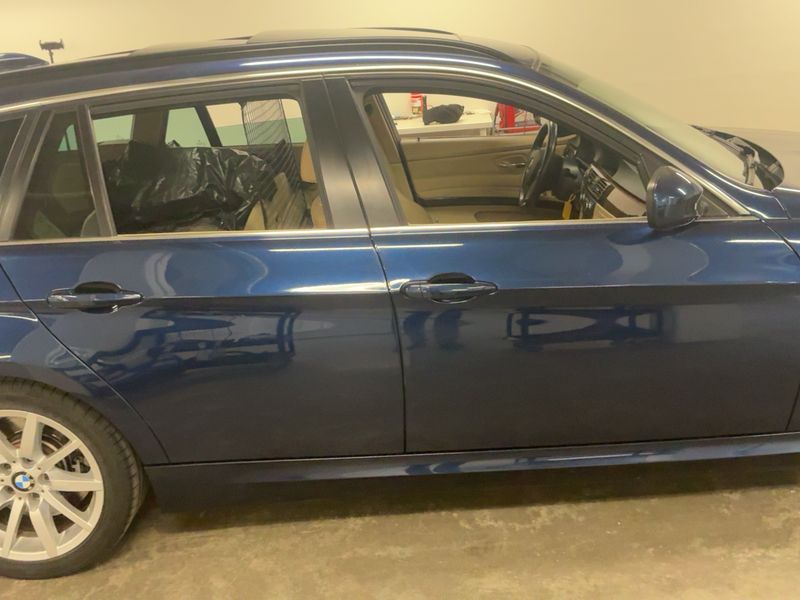 BMW 3er 330i xDrive 2010 – снимка 10