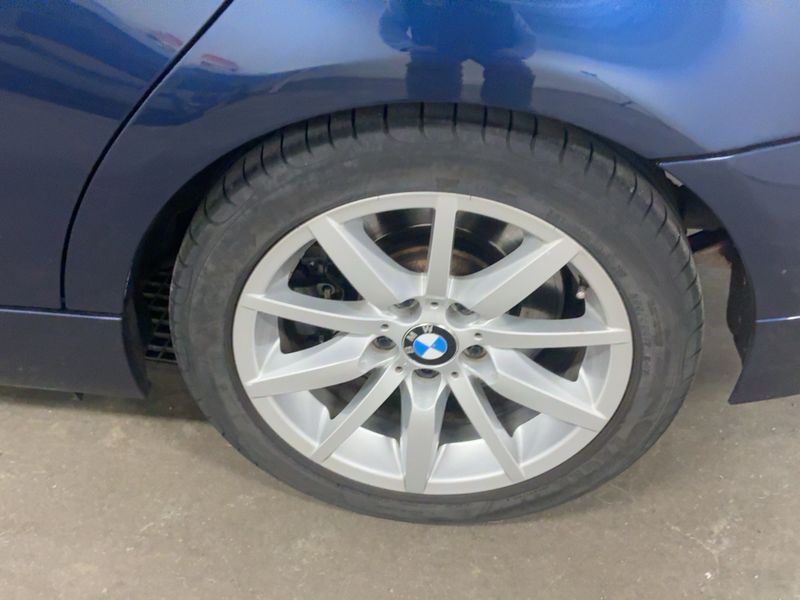 BMW 3er 330i xDrive 2010 – снимка 5