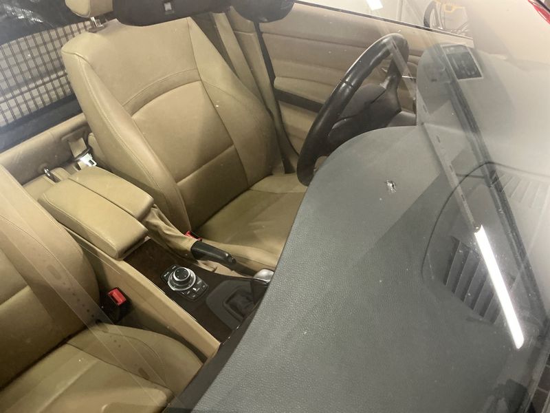 BMW 3er 330i xDrive 2010 – снимка 33