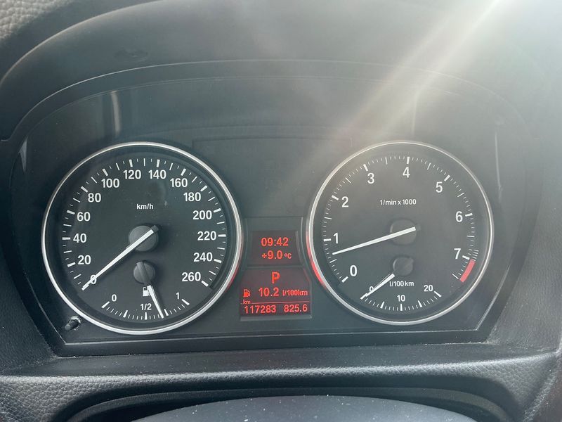 BMW 3er 330i xDrive 2010 – снимка 19