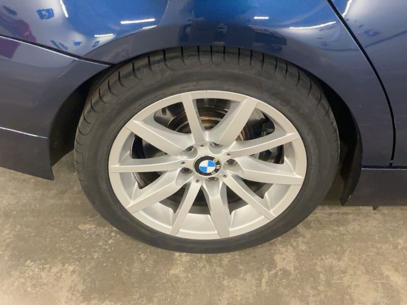 BMW 3er 330i xDrive 2010 – снимка 9