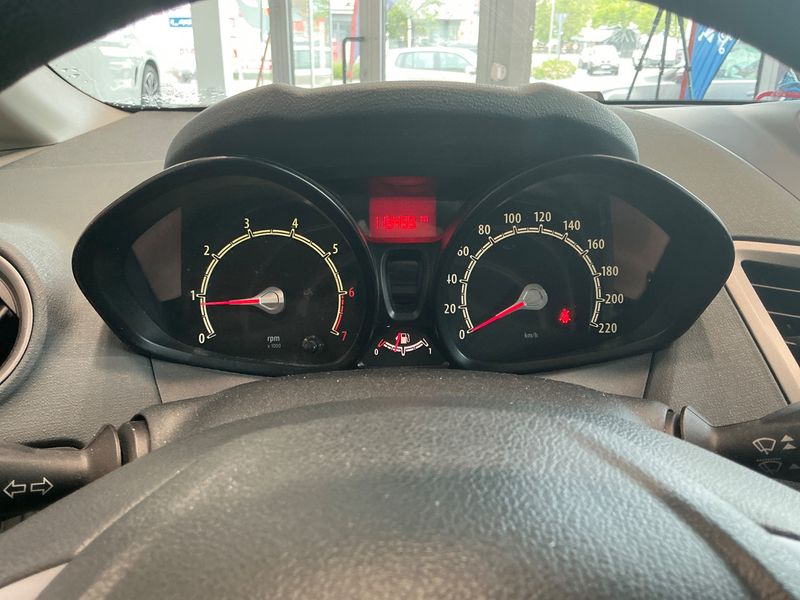 Ford Fiesta 1.4 Trend 2009 – снимка 4