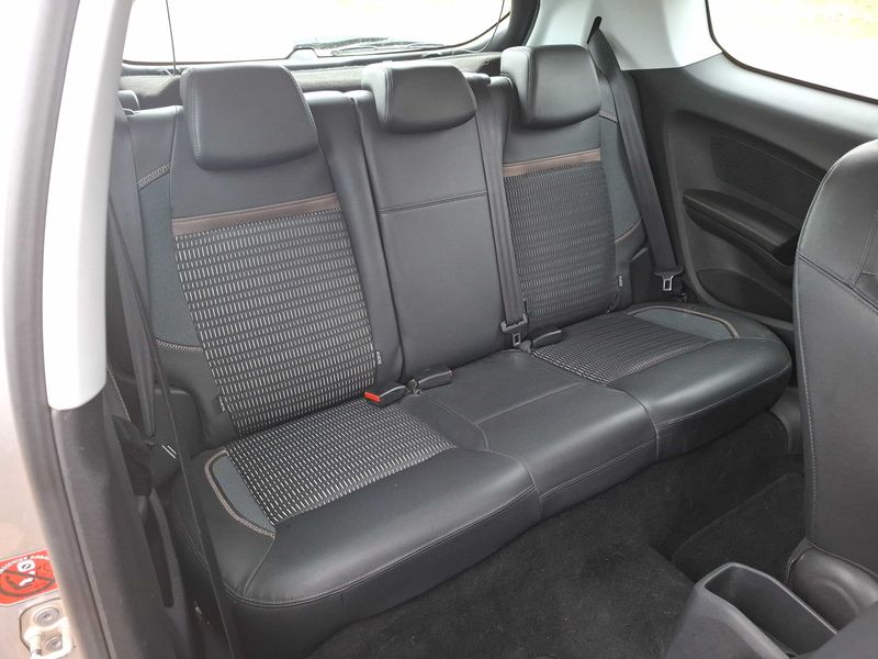 Peugeot 208 1.2 VTi Allure 2013 – снимка 13