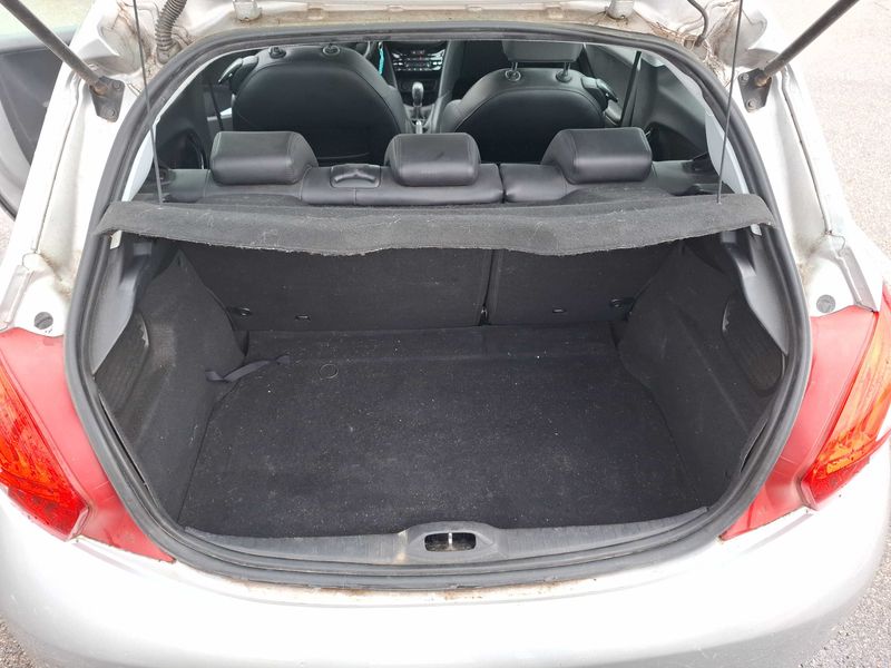 Peugeot 208 1.2 VTi Allure 2013 – снимка 9