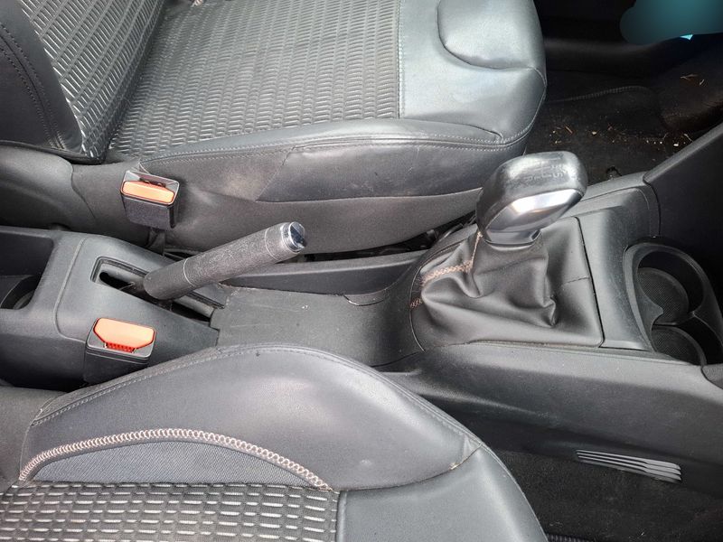 Peugeot 208 1.2 VTi Allure 2013 – снимка 49