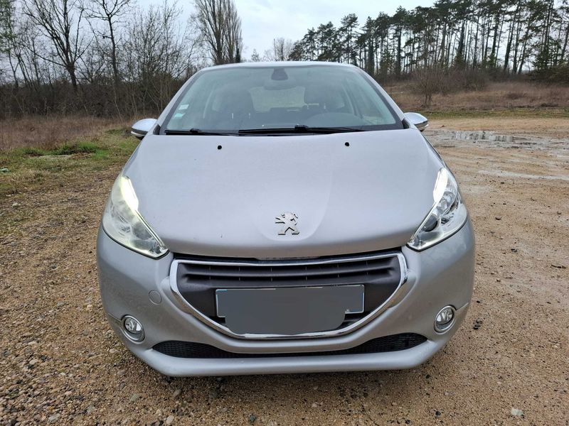 Peugeot 208 1.2 VTi Allure 2013 – снимка 7