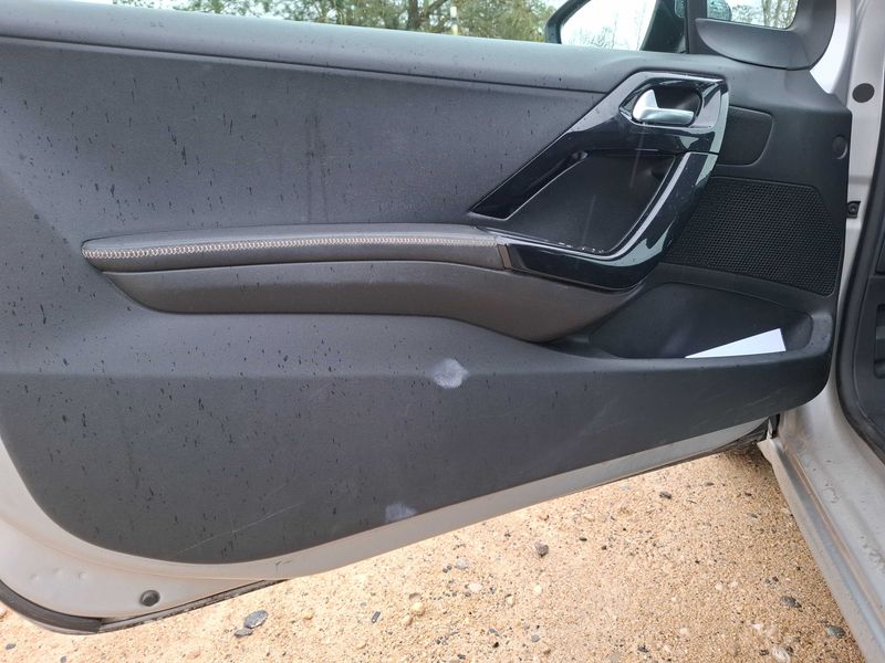Peugeot 208 1.2 VTi Allure 2013 – снимка 65