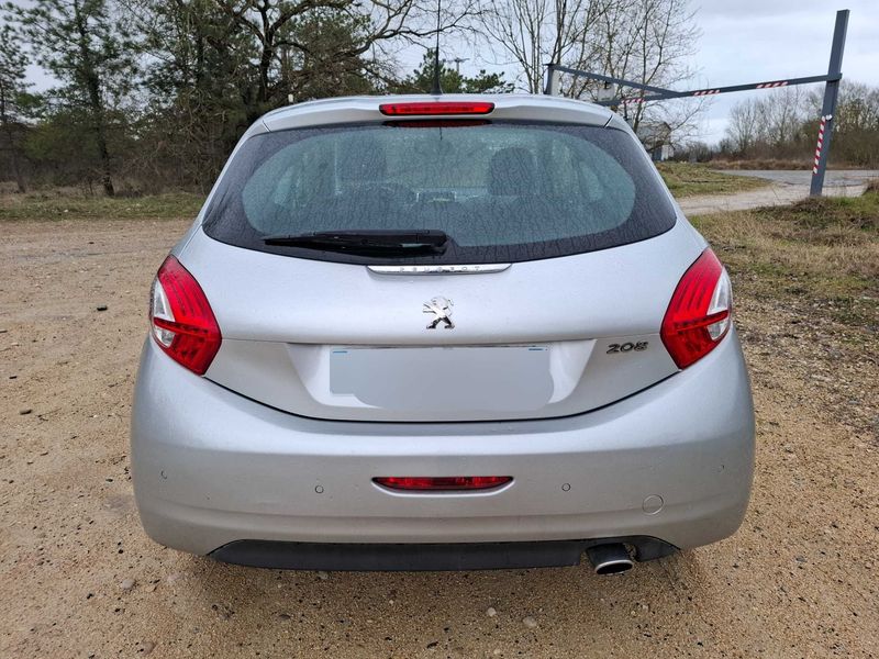 Peugeot 208 1.2 VTi Allure 2013 – снимка 4
