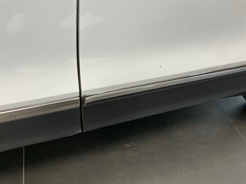 Volkswagen Tiguan 1.6 TDI Urban BlueMotion Tech 2018 – снимка 39