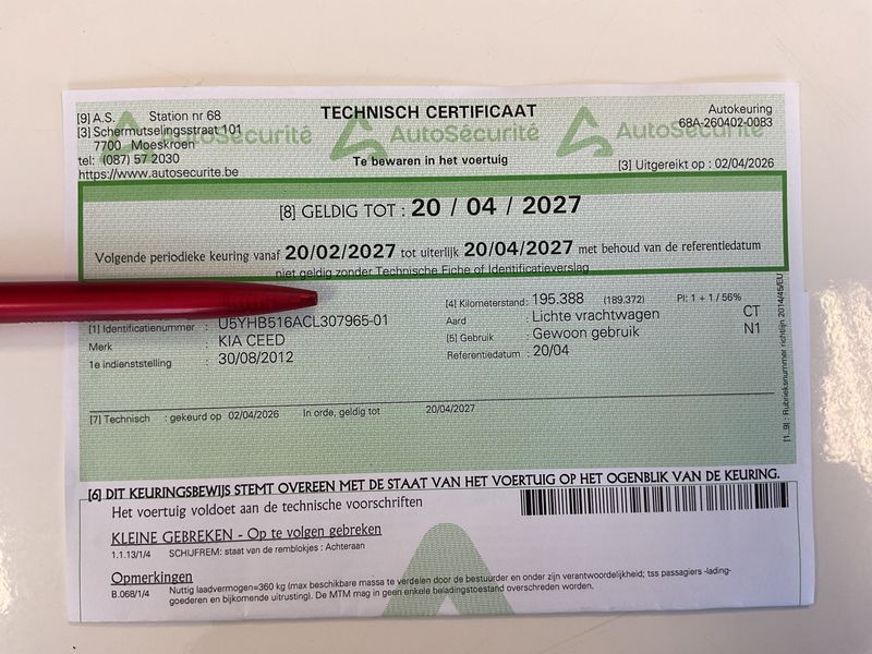 Kia cee'd 1.6 CRDi Business Line 2012 – снимка на щета