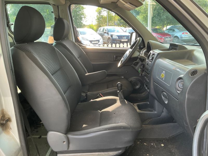 Citroen Berlingo 2.0 HDi SX Plus Familiar 2005 – снимка 3