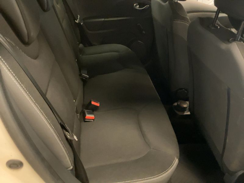 Renault Clio 1.5 dCi Energy Life 2017 – снимка 19
