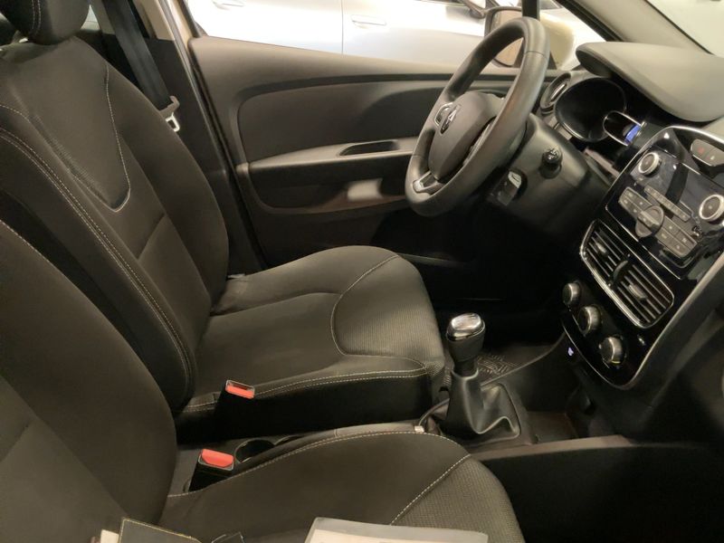 Renault Clio 1.5 dCi Energy Life 2017 – снимка 16