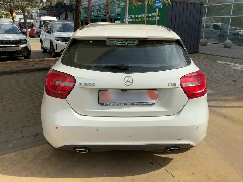 Mercedes-Benz A-Klasse A 200 CDI BlueEfficiency Urban 2014 – снимка 7