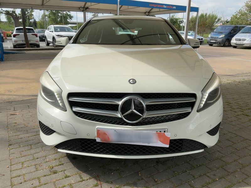 Mercedes-Benz A-Klasse A 200 CDI BlueEfficiency Urban 2014 – снимка 14