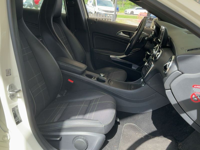 Mercedes-Benz A-Klasse A 200 CDI BlueEfficiency Urban 2014 – снимка 16