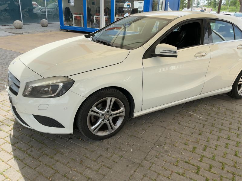 Mercedes-Benz A-Klasse A 200 CDI BlueEfficiency Urban 2014 – снимка 2