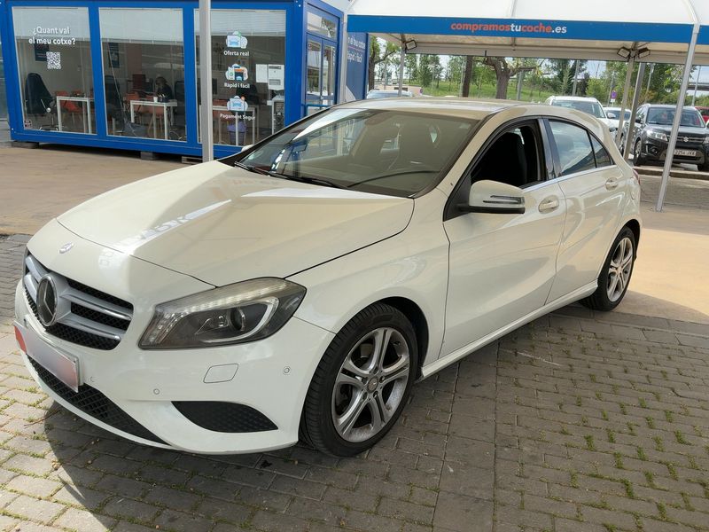 Mercedes-Benz A-Klasse A 200 CDI BlueEfficiency Urban 2014 – снимка 1