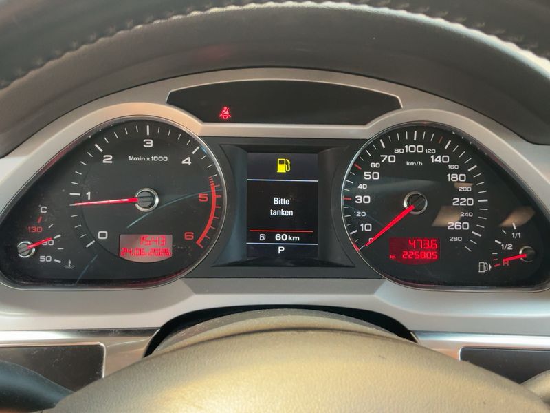 Audi A6 2.7 V6 TDI quattro 2011 – снимка 19