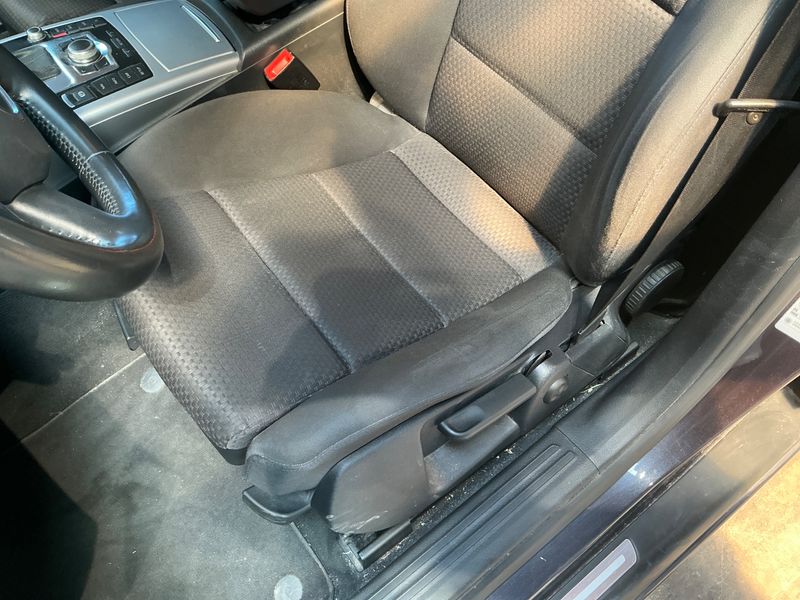Audi A6 2.7 V6 TDI quattro 2011 – снимка 22